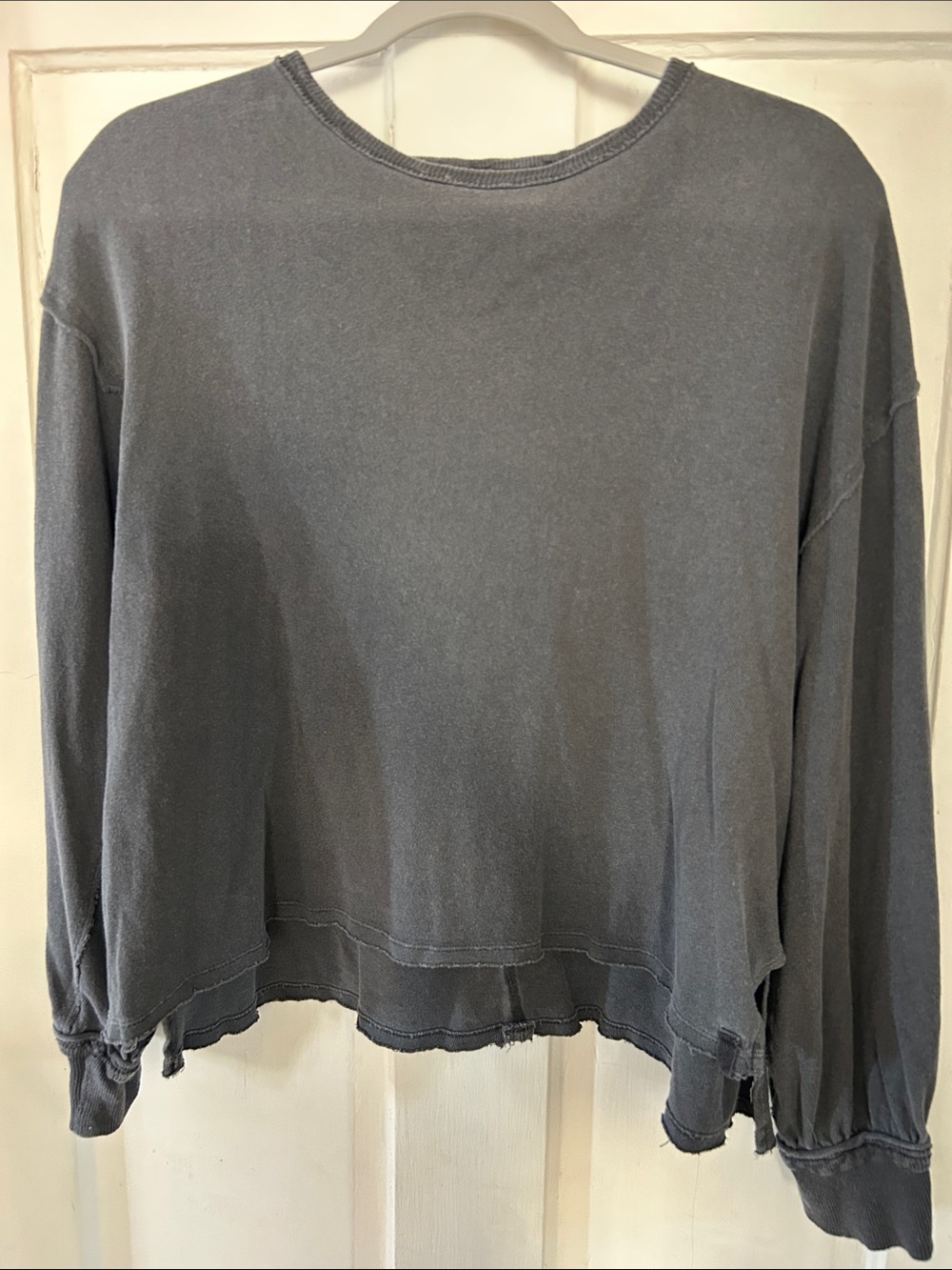 We the Free vintage Washed Gray Women's Long-Sleeve Pullover Top